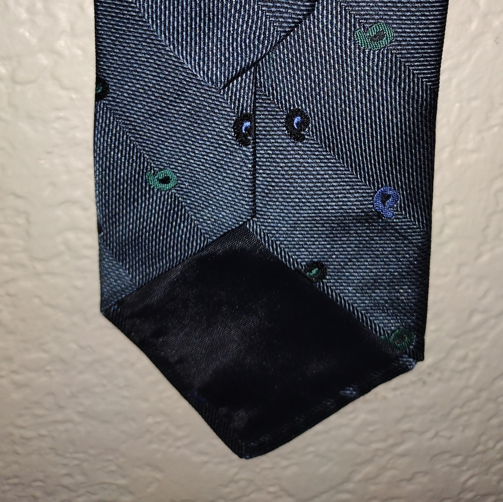 Necktie - Picture 3 of 4